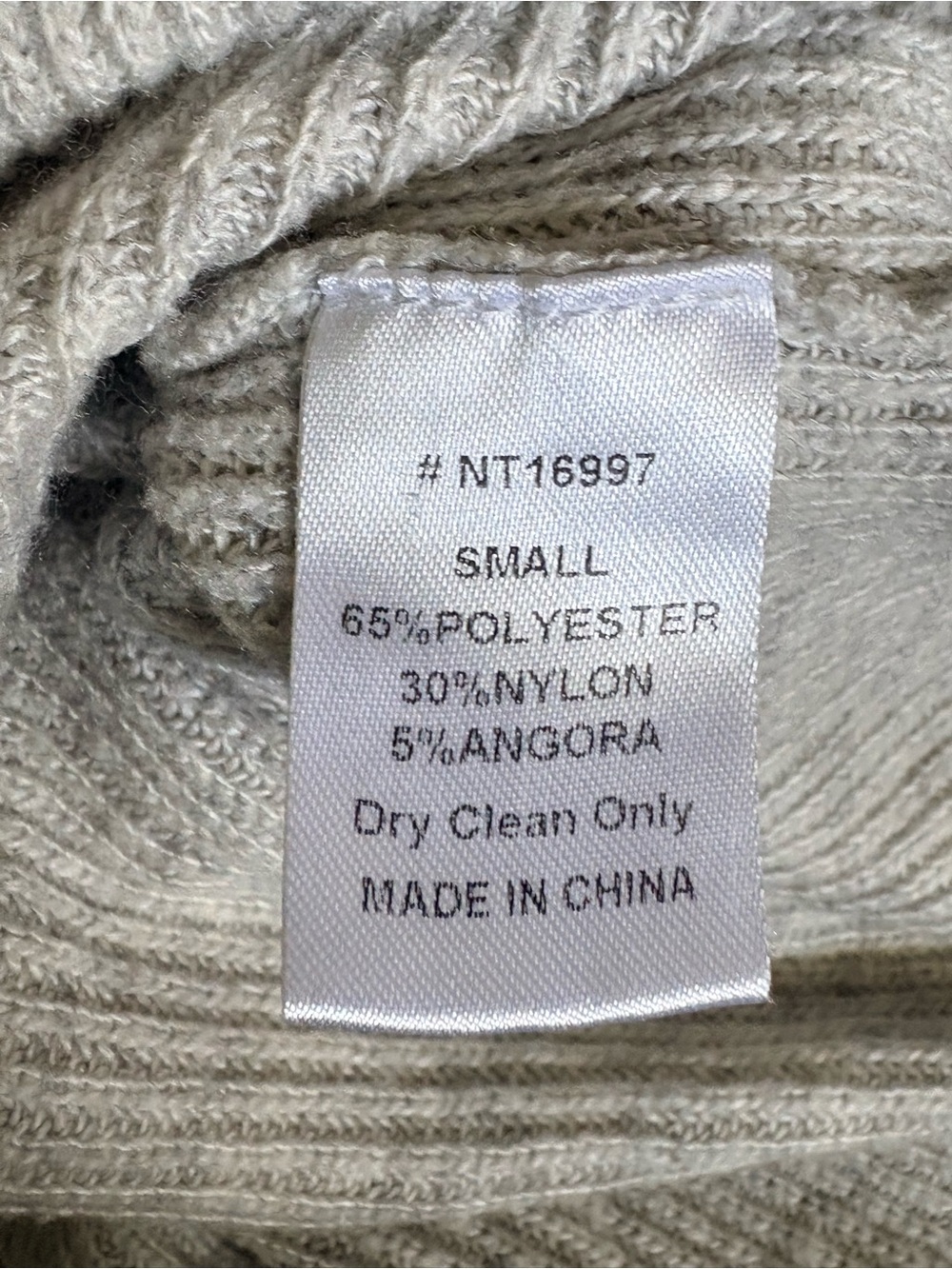 Light Gray V-Neck Tie-Hem Sweater - Picture 7 of 7